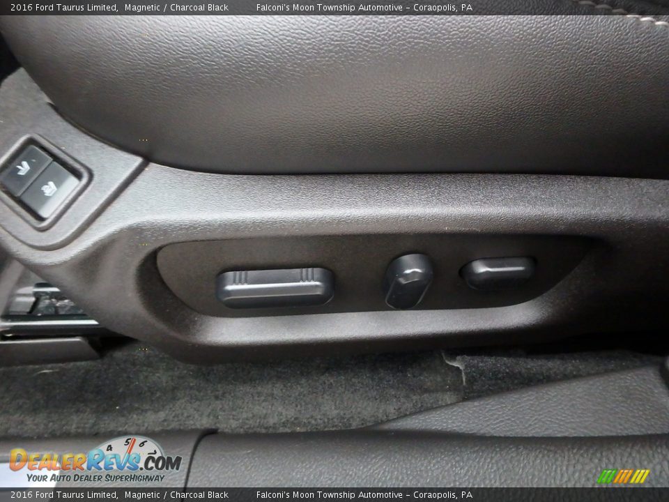 2016 Ford Taurus Limited Magnetic / Charcoal Black Photo #19