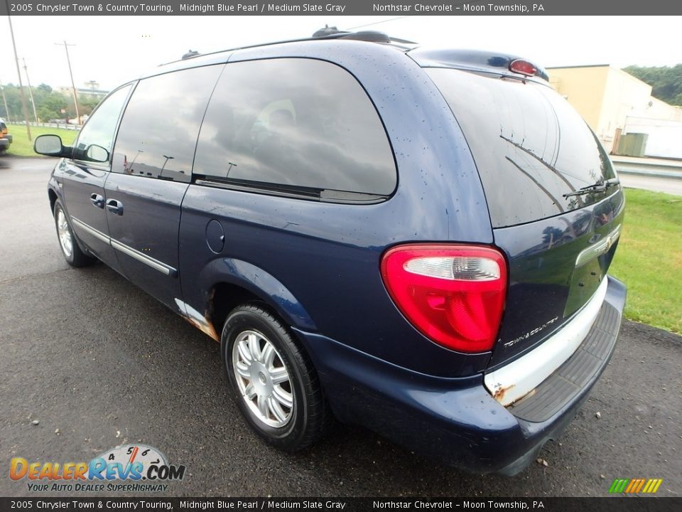 2005 Chrysler Town & Country Touring Midnight Blue Pearl / Medium Slate Gray Photo #2