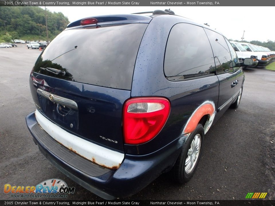 2005 Chrysler Town & Country Touring Midnight Blue Pearl / Medium Slate Gray Photo #4