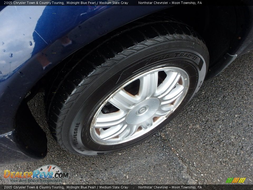 2005 Chrysler Town & Country Touring Midnight Blue Pearl / Medium Slate Gray Photo #7