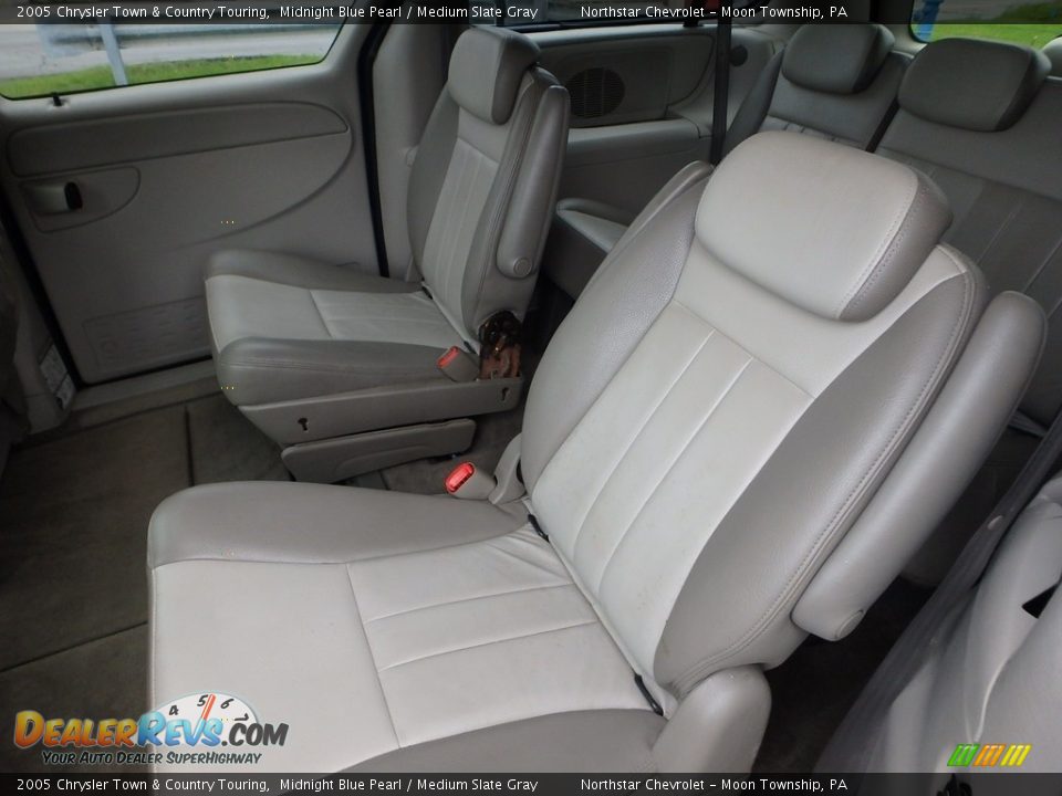 2005 Chrysler Town & Country Touring Midnight Blue Pearl / Medium Slate Gray Photo #9
