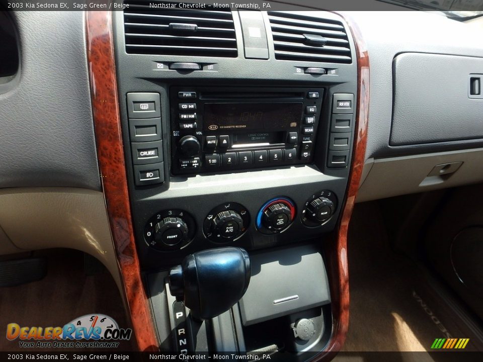 2003 Kia Sedona EX Sage Green / Beige Photo #13
