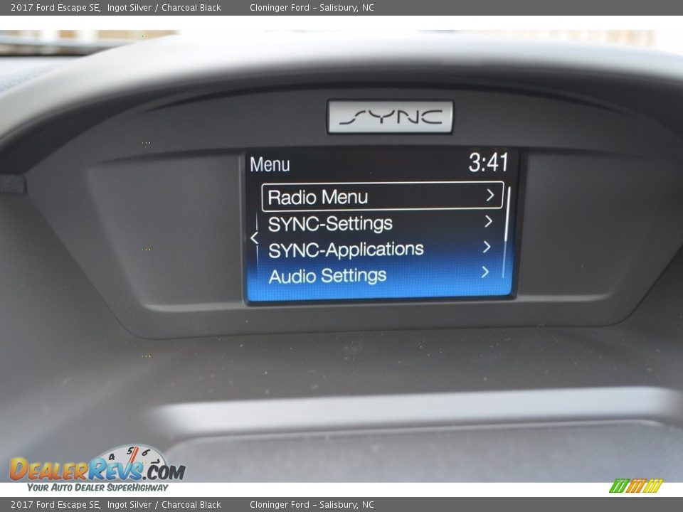 2017 Ford Escape SE Ingot Silver / Charcoal Black Photo #11