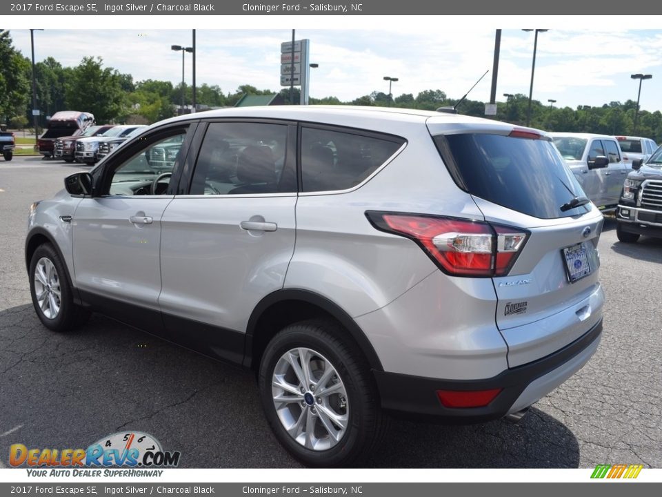 2017 Ford Escape SE Ingot Silver / Charcoal Black Photo #17