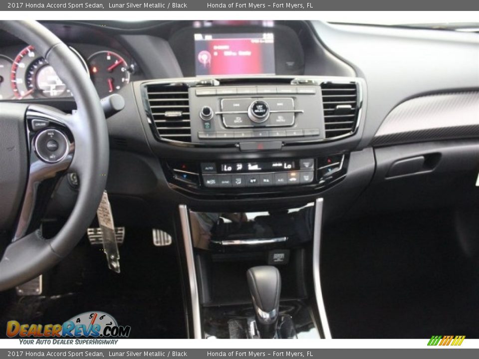 2017 Honda Accord Sport Sedan Lunar Silver Metallic / Black Photo #16
