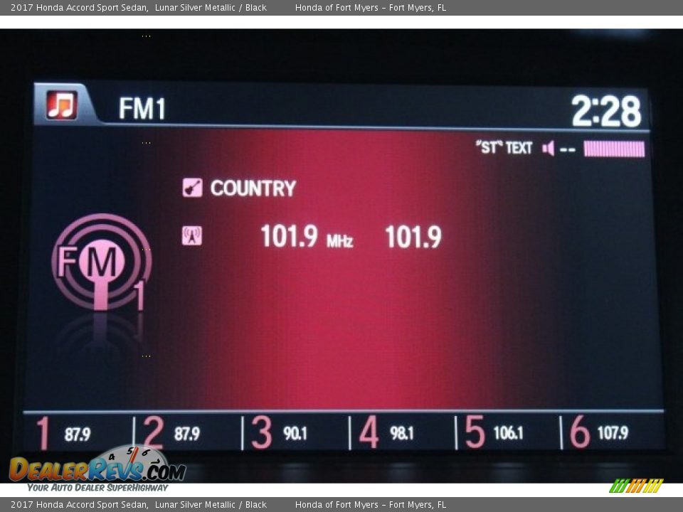 2017 Honda Accord Sport Sedan Lunar Silver Metallic / Black Photo #17