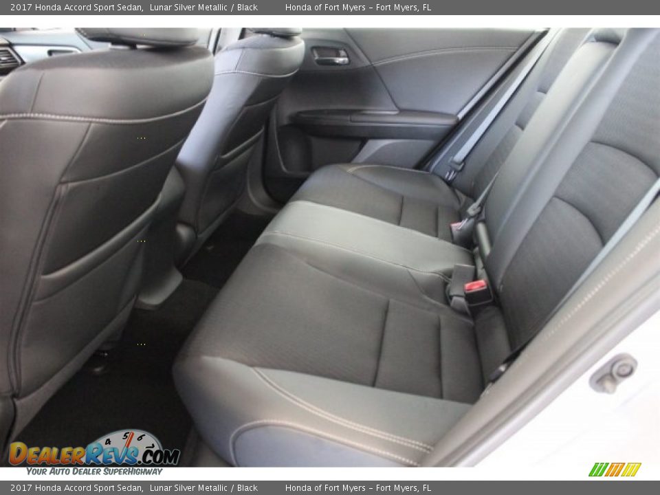 2017 Honda Accord Sport Sedan Lunar Silver Metallic / Black Photo #25