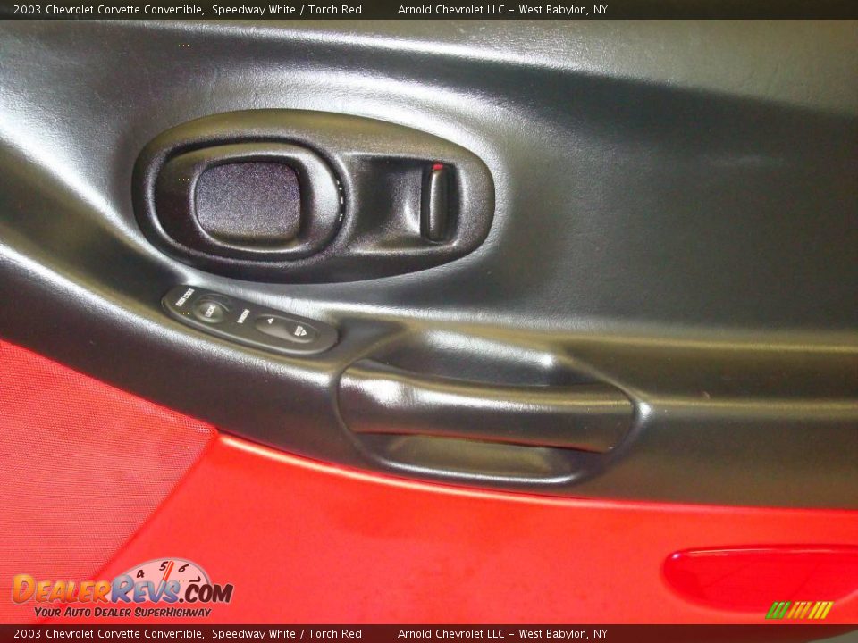 2003 Chevrolet Corvette Convertible Speedway White / Torch Red Photo #10