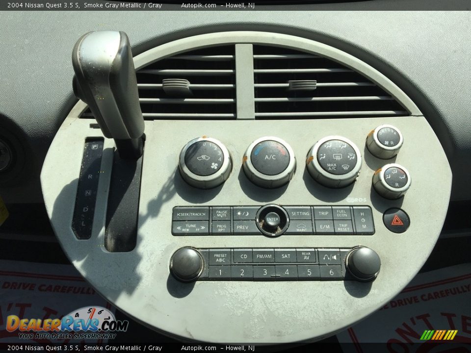 2004 Nissan Quest 3.5 S Smoke Gray Metallic / Gray Photo #10