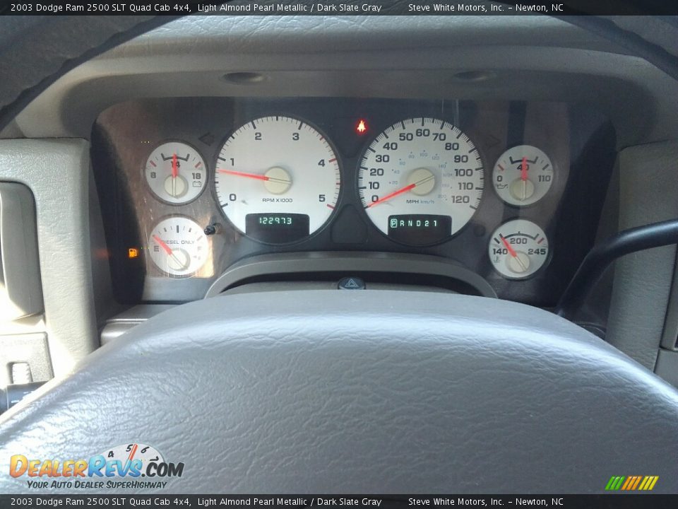 2003 Dodge Ram 2500 SLT Quad Cab 4x4 Light Almond Pearl Metallic / Dark Slate Gray Photo #18