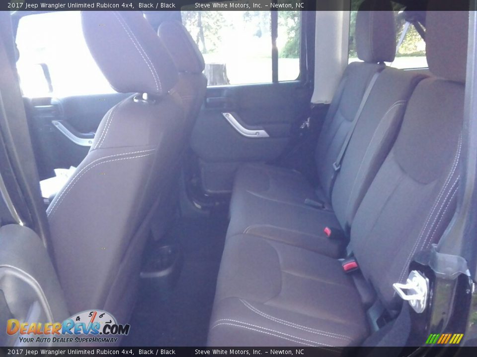 2017 Jeep Wrangler Unlimited Rubicon 4x4 Black / Black Photo #11