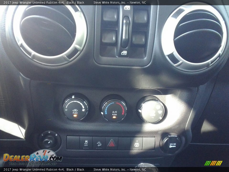 2017 Jeep Wrangler Unlimited Rubicon 4x4 Black / Black Photo #24