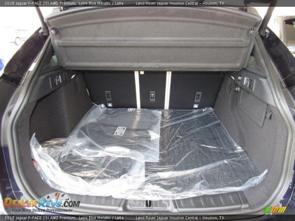 2018 Jaguar F-PACE 25t AWD Premium Loire Blue Metallic / Latte Photo #16