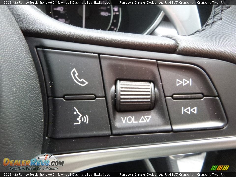 Controls of 2018 Alfa Romeo Stelvio Sport AWD Photo #27