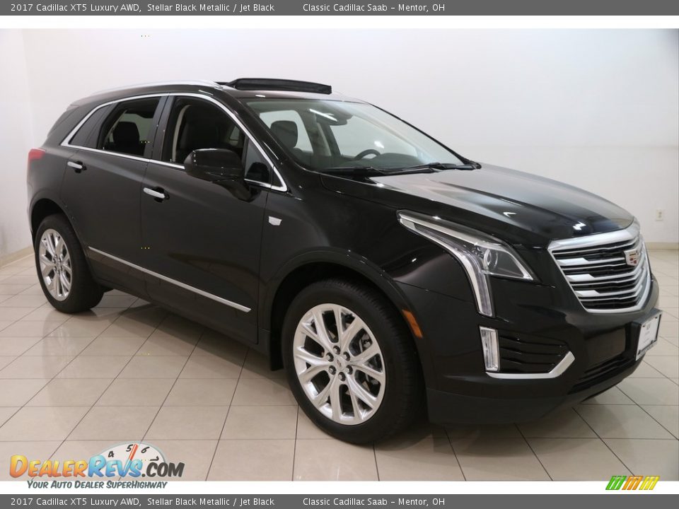 2017 Cadillac XT5 Luxury AWD Stellar Black Metallic / Jet Black Photo #1