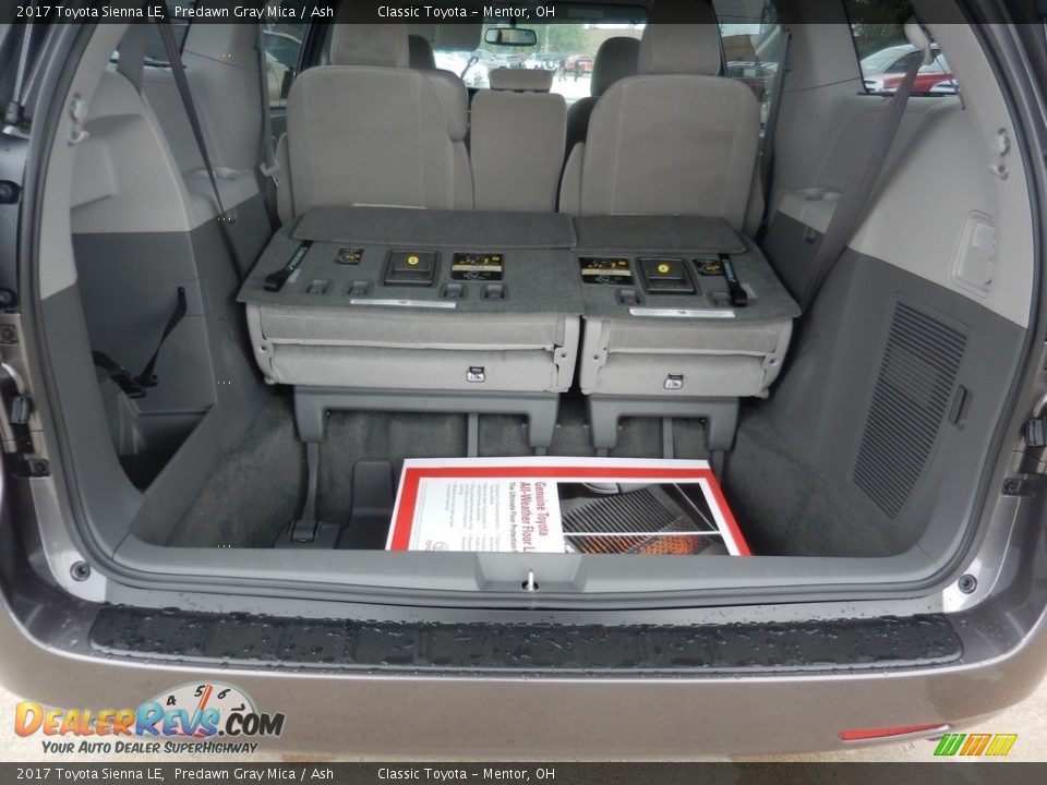 2017 Toyota Sienna LE Predawn Gray Mica / Ash Photo #6