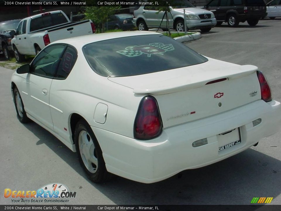 2004 Chevrolet Monte Carlo SS White / Neutral Photo #3