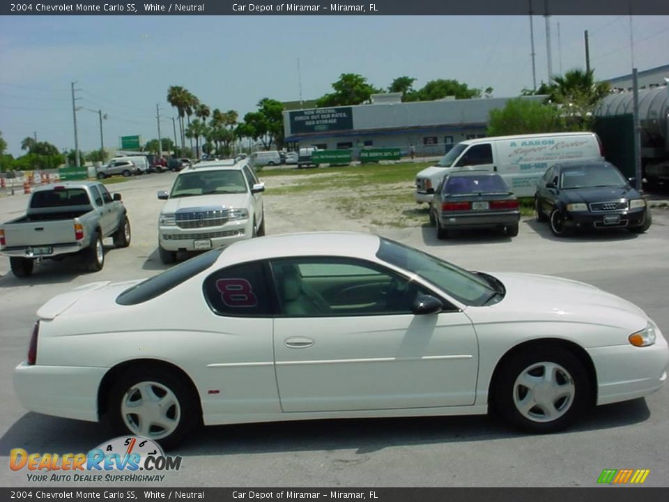 2004 Chevrolet Monte Carlo SS White / Neutral Photo #6