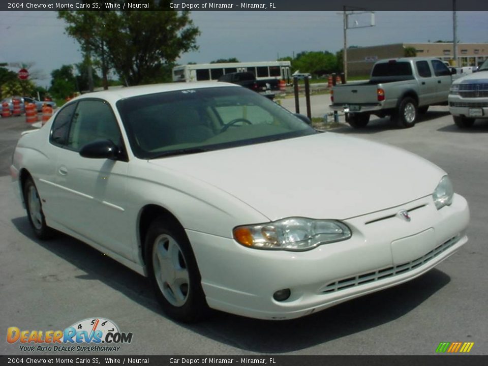 2004 Chevrolet Monte Carlo SS White / Neutral Photo #7