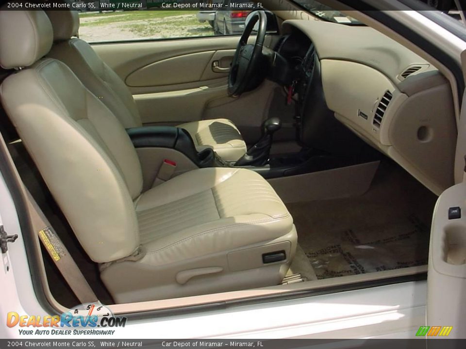 2004 Chevrolet Monte Carlo SS White / Neutral Photo #11