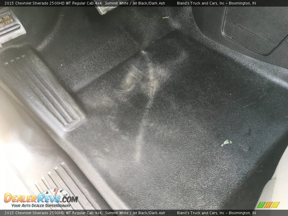 2015 Chevrolet Silverado 2500HD WT Regular Cab 4x4 Summit White / Jet Black/Dark Ash Photo #28