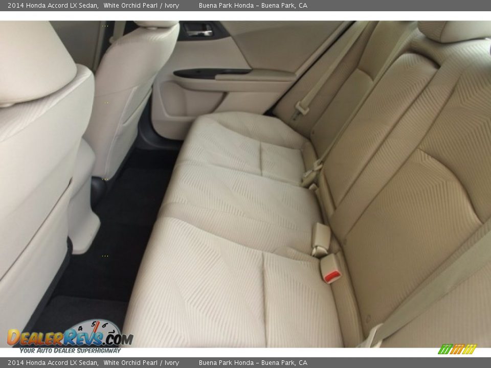 2014 Honda Accord LX Sedan White Orchid Pearl / Ivory Photo #4