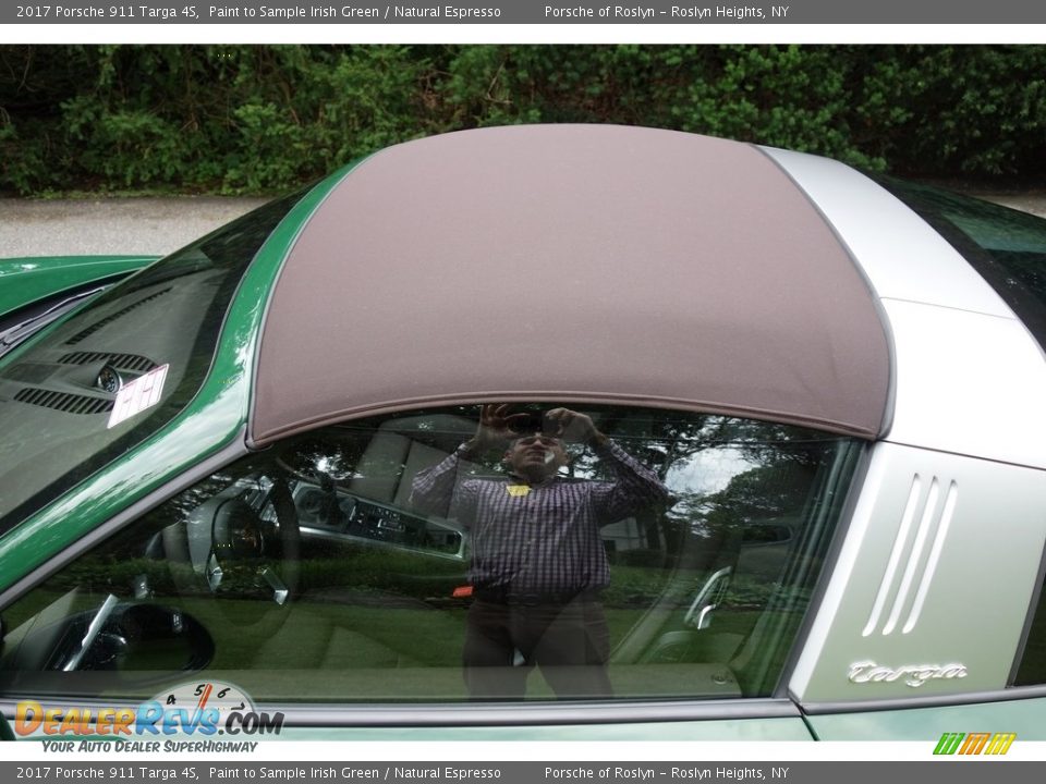 2017 Porsche 911 Targa 4S Paint to Sample Irish Green / Natural Espresso Photo #10