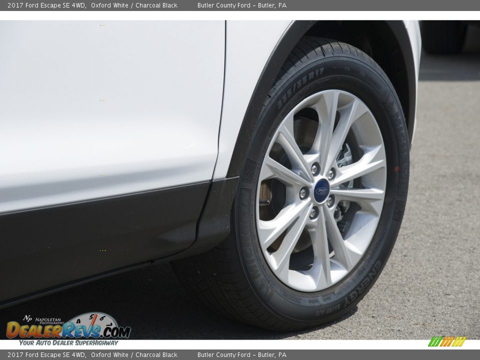2017 Ford Escape SE 4WD Oxford White / Charcoal Black Photo #3