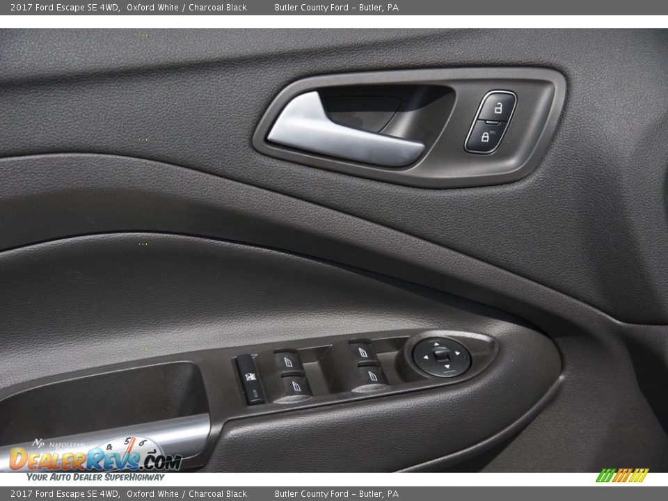 2017 Ford Escape SE 4WD Oxford White / Charcoal Black Photo #4