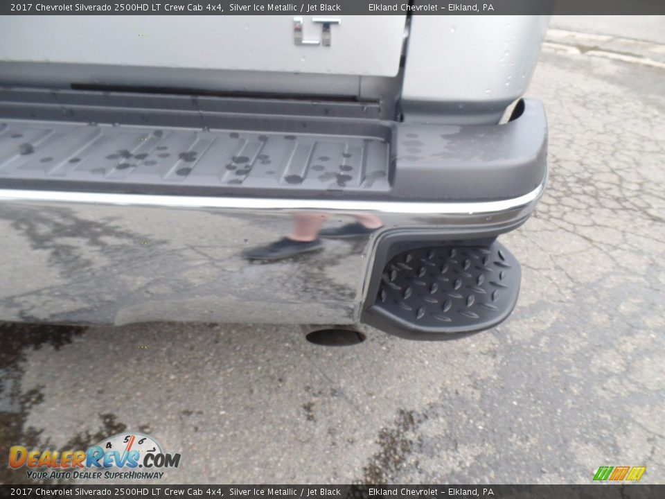 2017 Chevrolet Silverado 2500HD LT Crew Cab 4x4 Silver Ice Metallic / Jet Black Photo #12