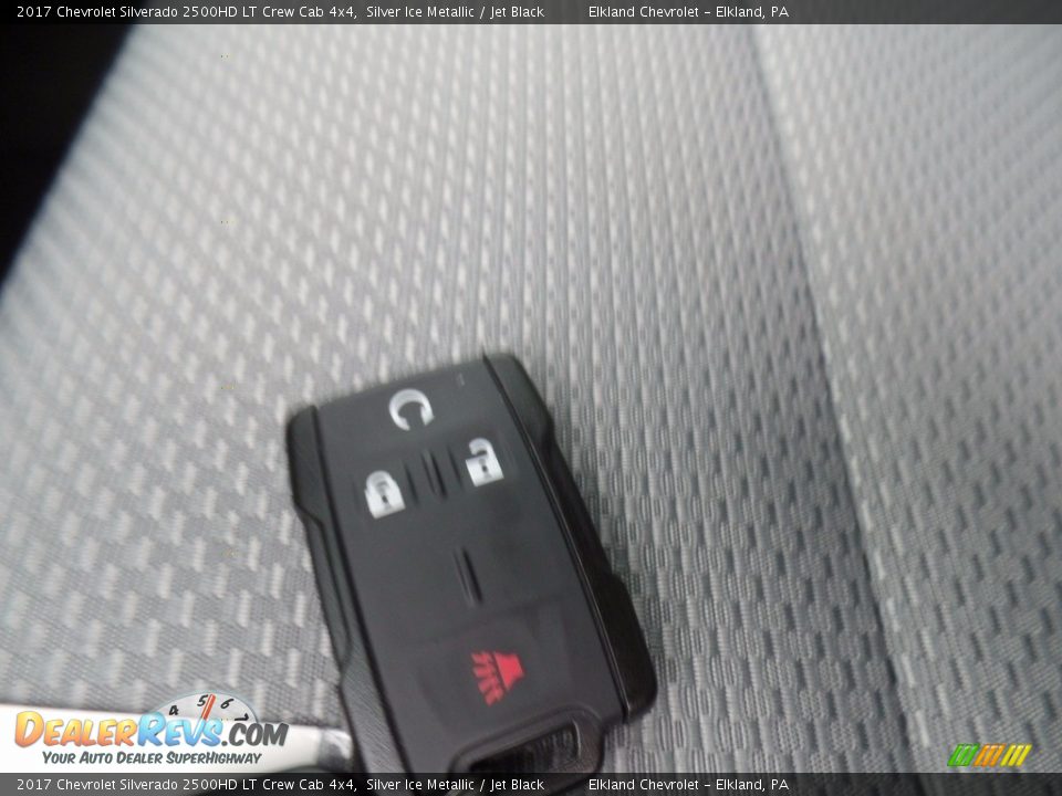 2017 Chevrolet Silverado 2500HD LT Crew Cab 4x4 Silver Ice Metallic / Jet Black Photo #19