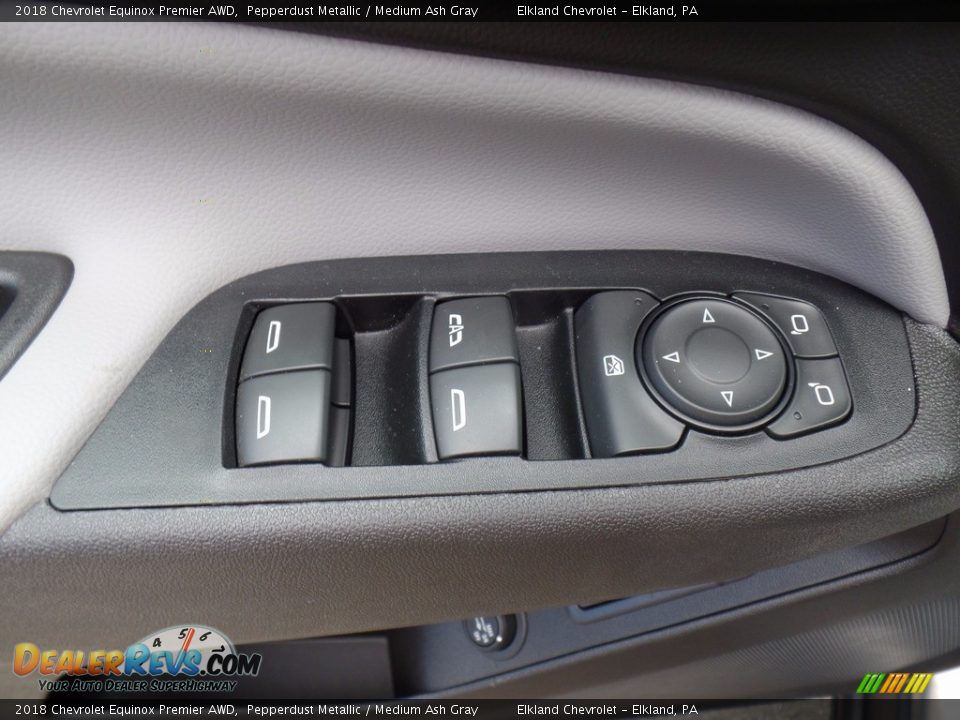 Controls of 2018 Chevrolet Equinox Premier AWD Photo #14