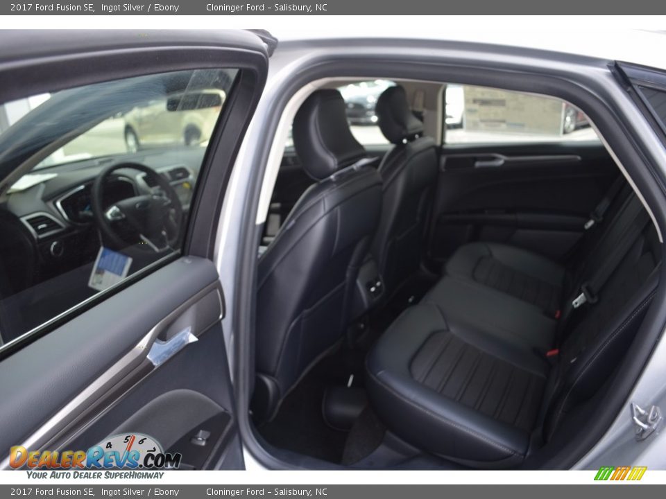 2017 Ford Fusion SE Ingot Silver / Ebony Photo #8