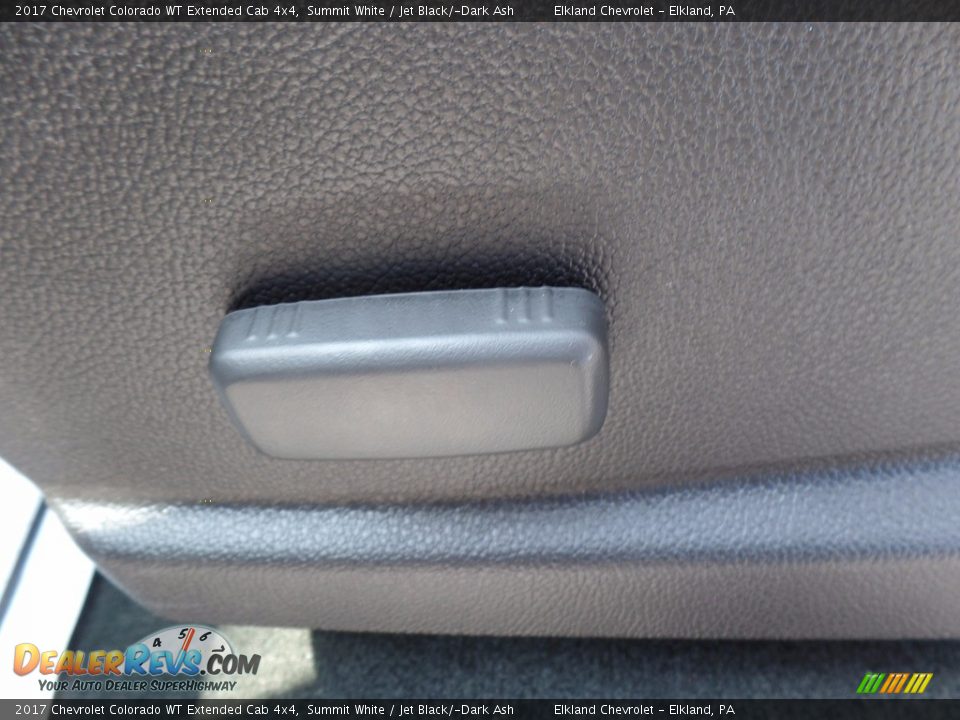 2017 Chevrolet Colorado WT Extended Cab 4x4 Summit White / Jet Black/­Dark Ash Photo #18