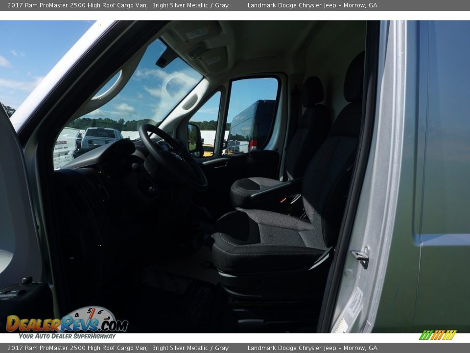 2017 Ram ProMaster 2500 High Roof Cargo Van Bright Silver Metallic / Gray Photo #7