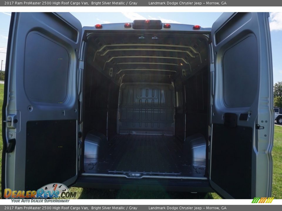 2017 Ram ProMaster 2500 High Roof Cargo Van Bright Silver Metallic / Gray Photo #8