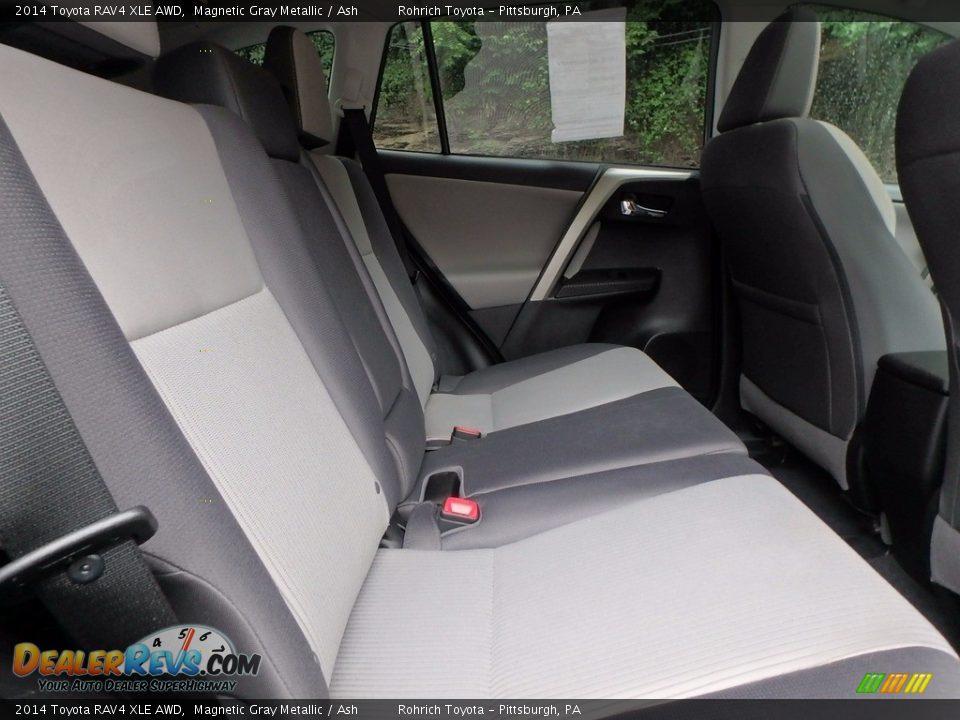 2014 Toyota RAV4 XLE AWD Magnetic Gray Metallic / Ash Photo #15