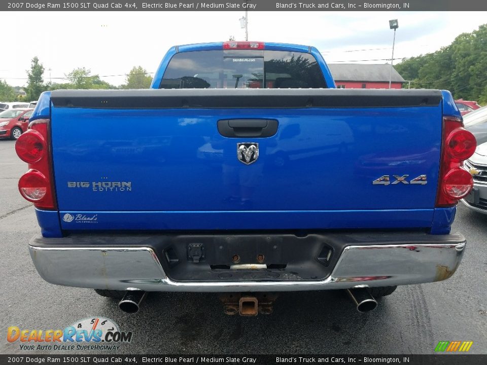 2007 Dodge Ram 1500 SLT Quad Cab 4x4 Electric Blue Pearl / Medium Slate Gray Photo #4