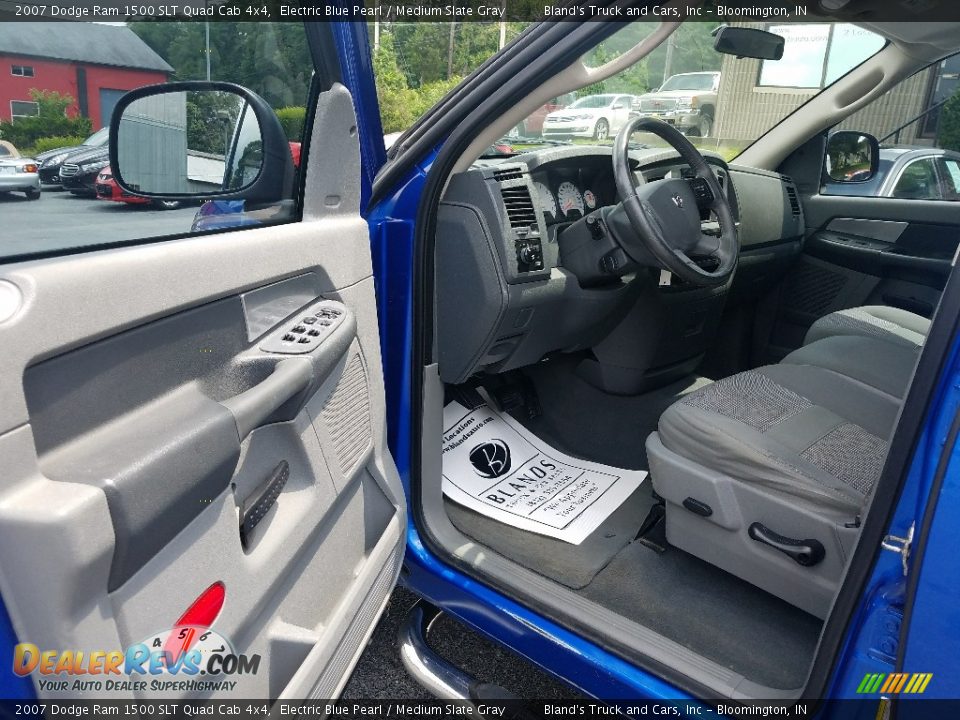 2007 Dodge Ram 1500 SLT Quad Cab 4x4 Electric Blue Pearl / Medium Slate Gray Photo #12