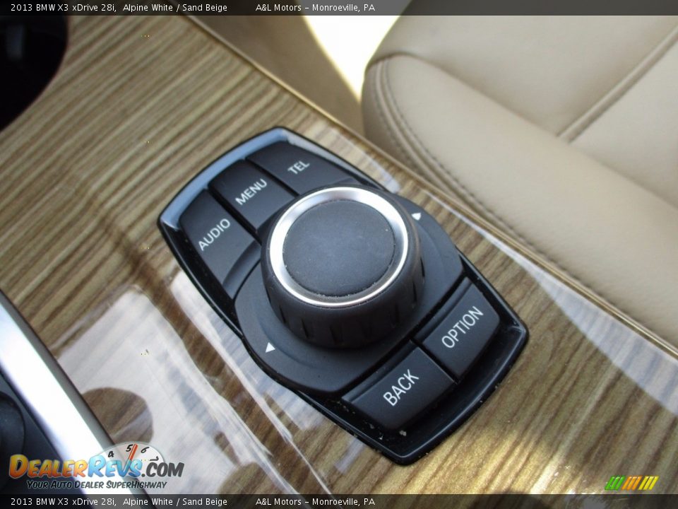 2013 BMW X3 xDrive 28i Alpine White / Sand Beige Photo #17