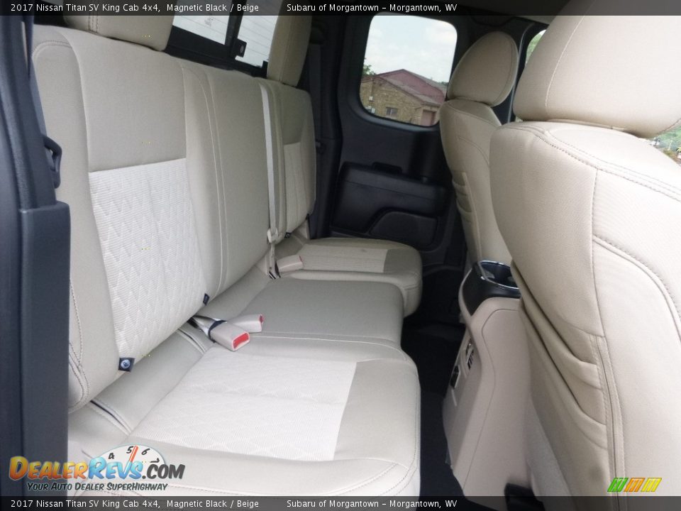 2017 Nissan Titan SV King Cab 4x4 Magnetic Black / Beige Photo #10