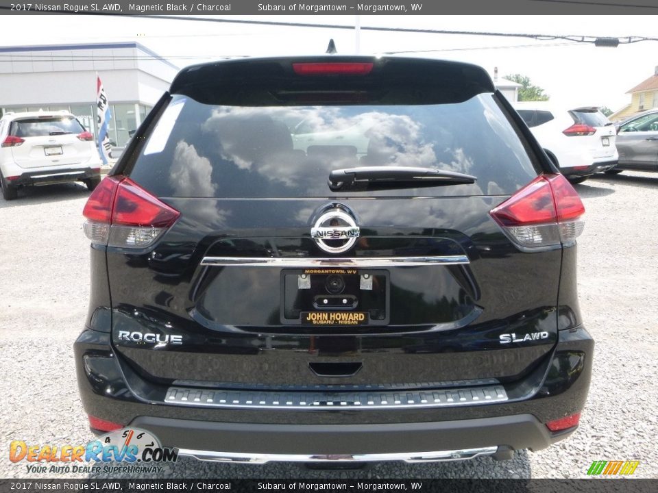 2017 Nissan Rogue SL AWD Magnetic Black / Charcoal Photo #5