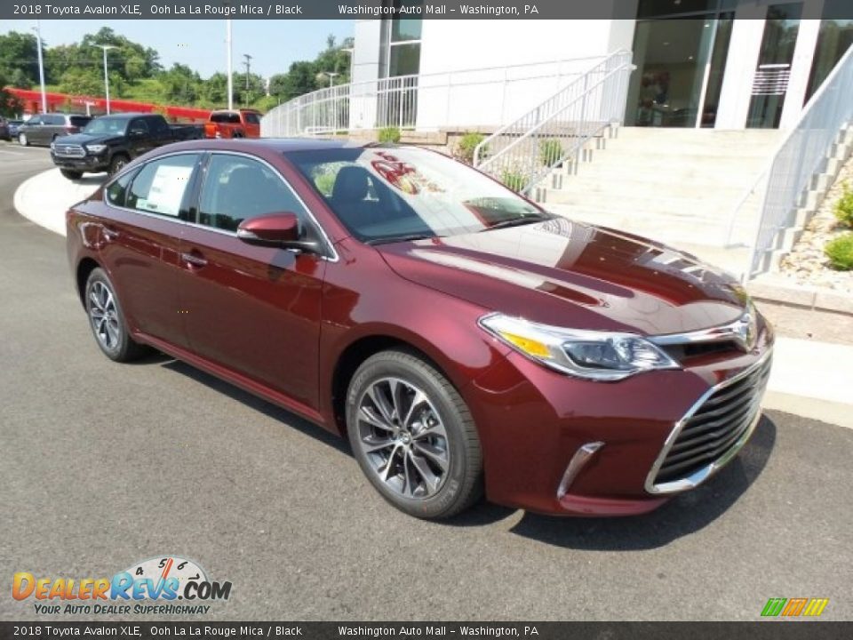 Front 3/4 View of 2018 Toyota Avalon XLE Photo #1