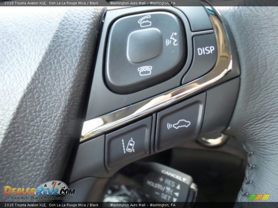 Controls of 2018 Toyota Avalon XLE Photo #30