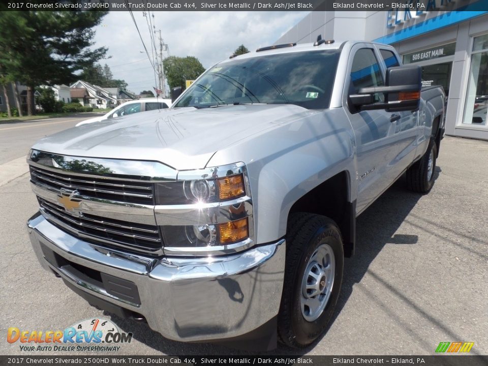 2017 Chevrolet Silverado 2500HD Work Truck Double Cab 4x4 Silver Ice Metallic / Dark Ash/Jet Black Photo #3