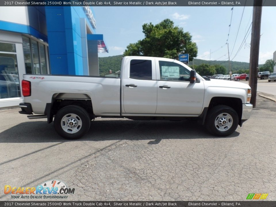 2017 Chevrolet Silverado 2500HD Work Truck Double Cab 4x4 Silver Ice Metallic / Dark Ash/Jet Black Photo #9