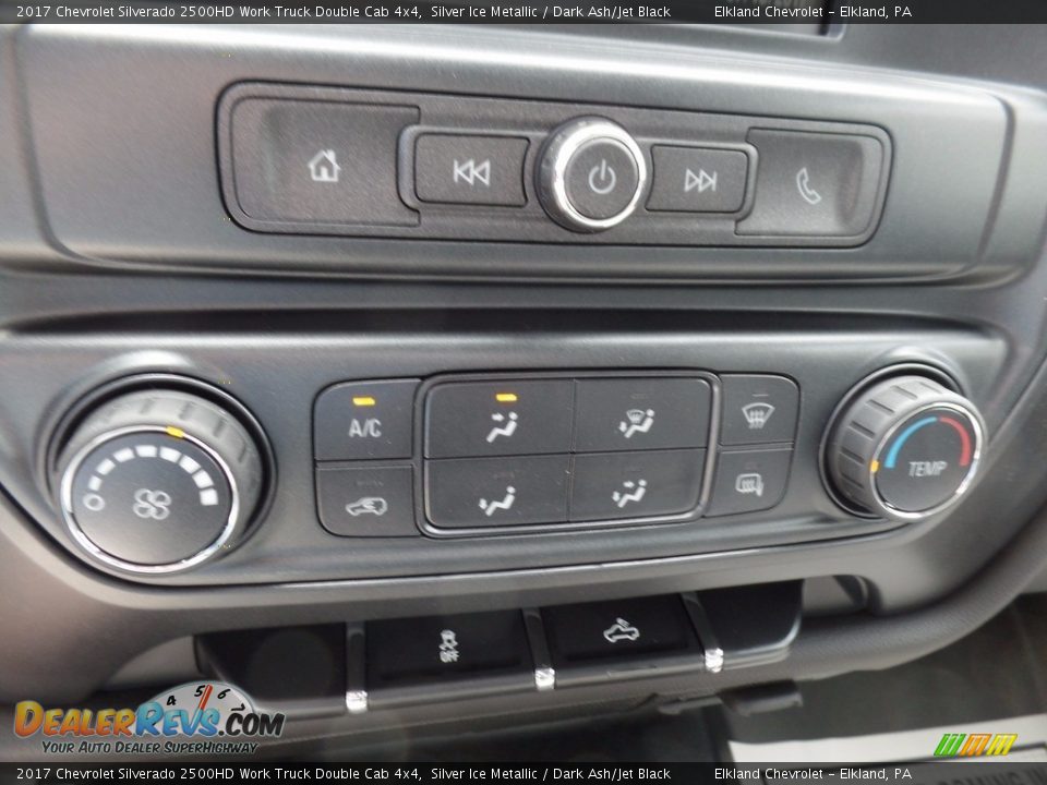 2017 Chevrolet Silverado 2500HD Work Truck Double Cab 4x4 Silver Ice Metallic / Dark Ash/Jet Black Photo #28
