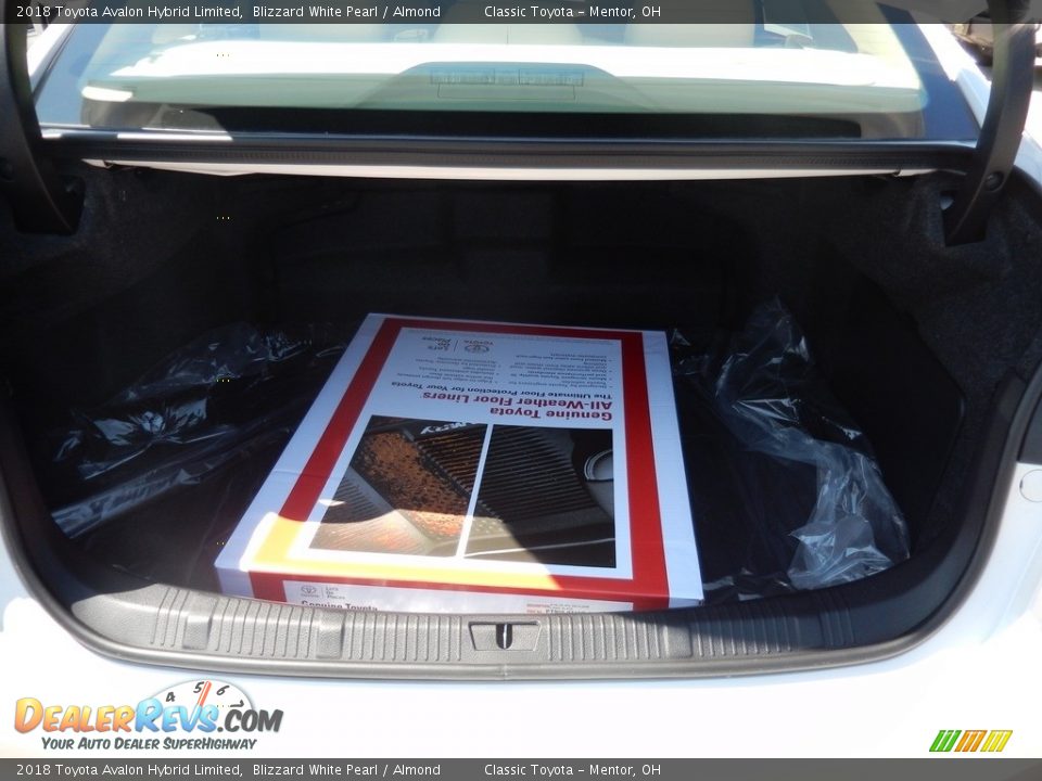 2018 Toyota Avalon Hybrid Limited Blizzard White Pearl / Almond Photo #6