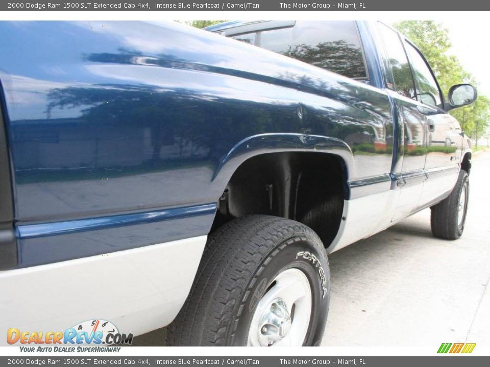 2000 Dodge Ram 1500 SLT Extended Cab 4x4 Intense Blue Pearlcoat / Camel/Tan Photo #15