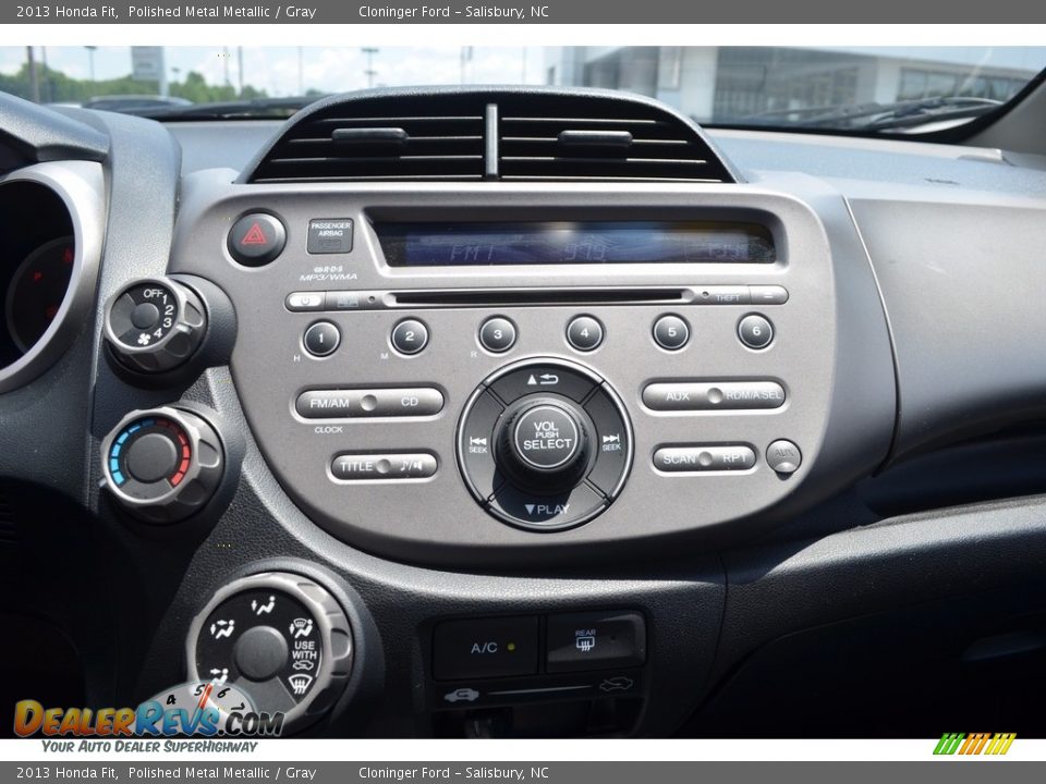 2013 Honda Fit Polished Metal Metallic / Gray Photo #16
